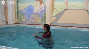 Brunette In Jeans Enters Swimming Pool Clothed Screencap 37 on www.sinx.com