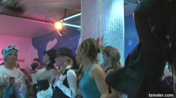 Winter WonderBang Part 1 - Cam 4 Screencap 6 on www.sinx.com