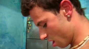 Happy Hour Really Gets Happy Screencap 53 on www.sinx.com