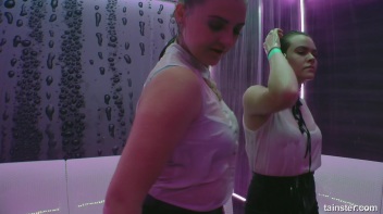 Sex Shower Audition, Amateur Hotties Shakin' It Screencap 15 on www.sinx.com