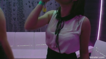 Sex Shower Audition, Amateur Hotties Shakin' It Screencap 2 on www.sinx.com