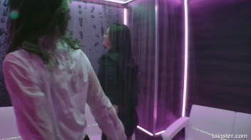 Sex Shower Audition, Amateur Hotties Shakin' It Screencap 22 on www.sinx.com