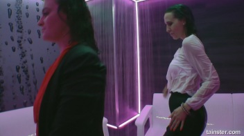 Sex Shower Audition, Amateur Hotties Shakin' It Screencap 33 on www.sinx.com