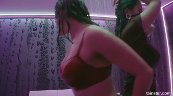 Sex Shower Audition, Amateur Hotties Shakin' It Screencap 49 on www.sinx.com