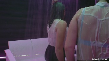 Sex Shower Audition, Amateur Hotties Shakin' It Screencap 7 on www.sinx.com