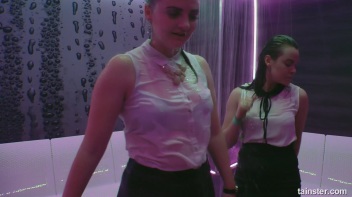 Sex Shower Audition, Amateur Hotties Shakin' It Screencap 8 on www.sinx.com