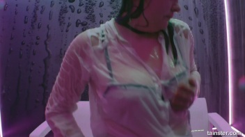 Sex Shower Audition, Amateur Hotties Shakin' It Screencap 83 on www.sinx.com