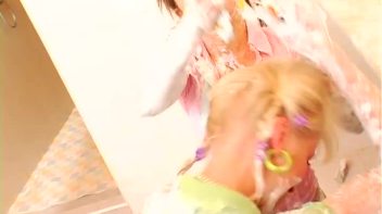 Toothpaste Fueled Catfight Screencap 95 on www.sinx.com