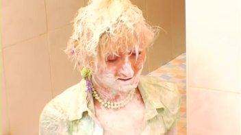 Toothpaste Fueled Catfight Screencap 119 on www.sinx.com