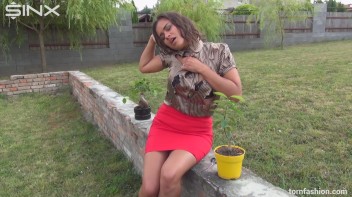 Big Tittied Beauty Shreds Her Blouse Screencap 2 on www.sinx.com
