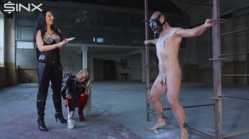 Jede Menge Sperma für unseren Sklaven Screencap 24 on www.sinx.com