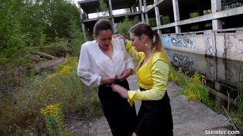 Valentina's fully clothed pissing in action Screencap 101 on www.sinx.com