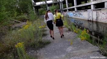 Valentina's fully clothed pissing in action Screencap 103 on www.sinx.com