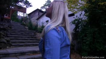 The Callgirl Comes To Rock Your World Screencap 1 on www.sinx.com