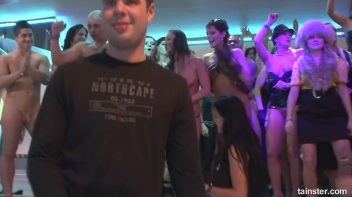 Winter WonderBang Part 6 - Cam 2 Screencap 95 on www.sinx.com