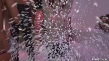 Winter WonderBang Part 6 - Cam 2 Screencap 6 on www.sinx.com