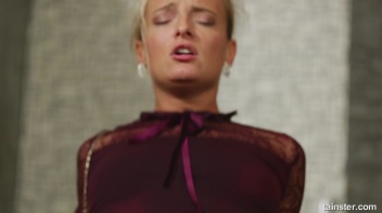 Dick and Piss: The Ultimate Way To Get a Tip! Screencap 59 on www.sinx.com