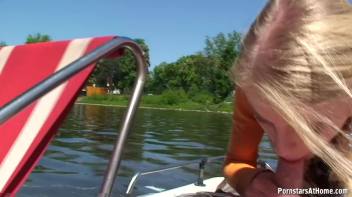 Blowjob Cruisin' Through The City Screencap 84 on www.sinx.com