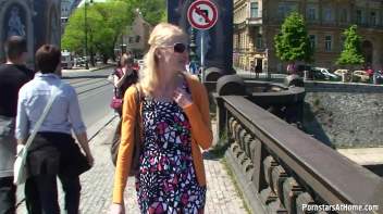 Blowjob Cruisin' Through The City Screencap 9 on www.sinx.com