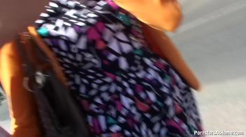 Blowjob Cruisin' Through The City Screencap 16 on www.sinx.com