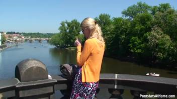 Blowjob Cruisin' Through The City Screencap 3 on www.sinx.com