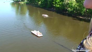 Blowjob Cruisin' Through The City Screencap 5 on www.sinx.com