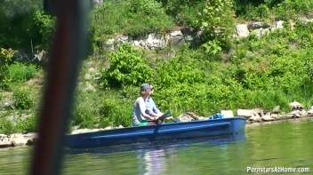 Blowjob Cruisin' Through The City Screencap 51 on www.sinx.com