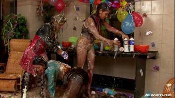 Box of WaM Screencap 85 on www.sinx.com