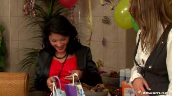 Box of WaM Screencap 2 on www.sinx.com