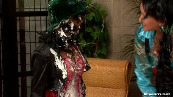 Box of WaM Screencap 40 on www.sinx.com