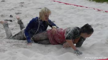 Eurobabes Only Waterpark Screencap 89 on www.sinx.com