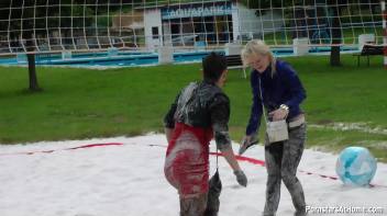 Eurobabes Only Waterpark Screencap 79 on www.sinx.com