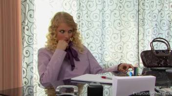 Psychiatrist Truly Worth Her Fee! Screencap 23 on www.sinx.com