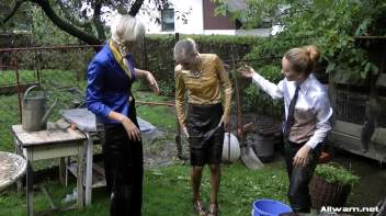 High Class Garden Mess Screencap 45 on www.sinx.com