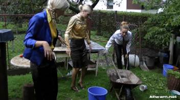 High Class Garden Mess Screencap 48 on www.sinx.com