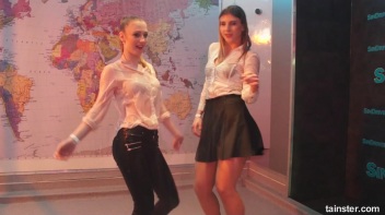 What a Wet and Wonderful World! Screencap 13 on www.sinx.com