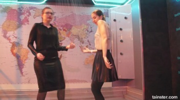 What a Wet and Wonderful World! Screencap 30 on www.sinx.com