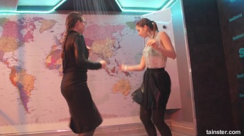 What a Wet and Wonderful World! Screencap 31 on www.sinx.com