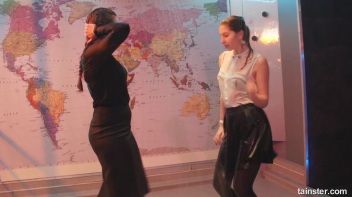 What a Wet and Wonderful World! Screencap 37 on www.sinx.com