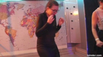 What a Wet and Wonderful World! Screencap 38 on www.sinx.com