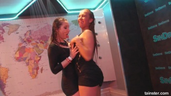 What a Wet and Wonderful World! Screencap 51 on www.sinx.com