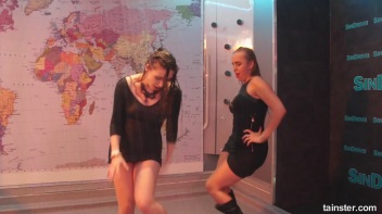 What a Wet and Wonderful World! Screencap 53 on www.sinx.com