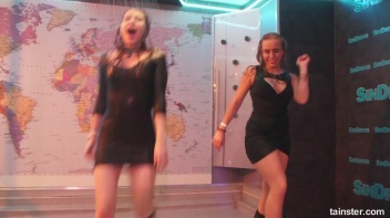 What a Wet and Wonderful World! Screencap 58 on www.sinx.com