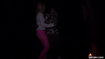 Victoria gets scared so bad she pees her pants Screencap 17 on www.sinx.com