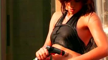 Wash and Wear Screencap 46 on www.sinx.com