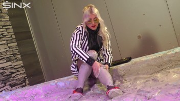 Seductive Blonde Covers Herself In Mud Screencap 7 on www.sinx.com