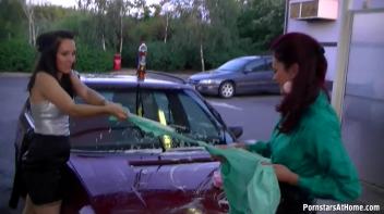 Satin Freaks Messy Carwash Screencap 50 on www.sinx.com