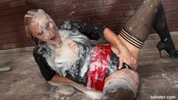 The rules of this slimy game Screencap 104 on www.sinx.com