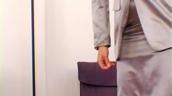 Watch 'Em Spread Their Piss Flaps and Let Loose! Screencap 1 on www.sinx.com