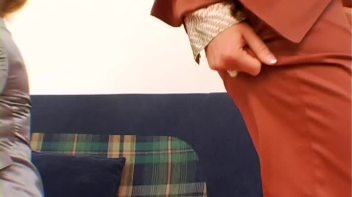 Watch 'Em Spread Their Piss Flaps and Let Loose! Screencap 14 on www.sinx.com